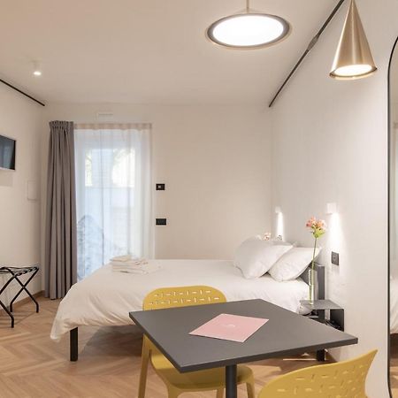 Ognissanti Guesthouse & Suites 페르모 외부 사진