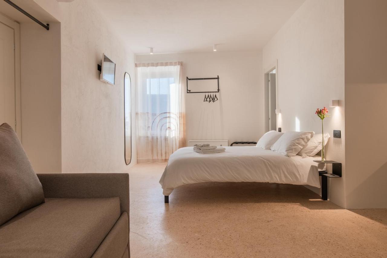 Ognissanti Guesthouse & Suites 페르모 외부 사진